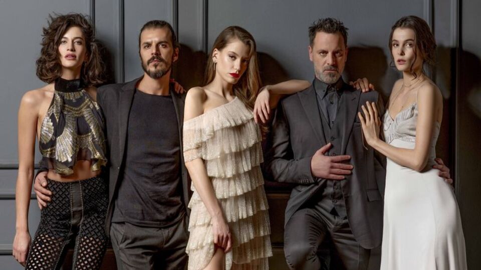 Fi dizisinin yeni sezonu için bekleyiş sürüyor