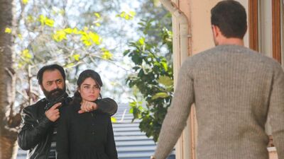 Savaş kendisini affettirmek için Meryem ile konuşmaya gidiyor!