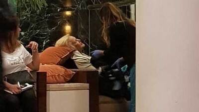 Türk sinemasının efsane ismi otel lobisinde fenalaştı...