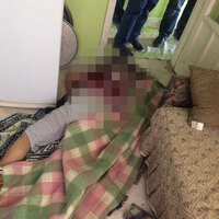 Evinde sırtından bıçaklanarak öldürüldü!