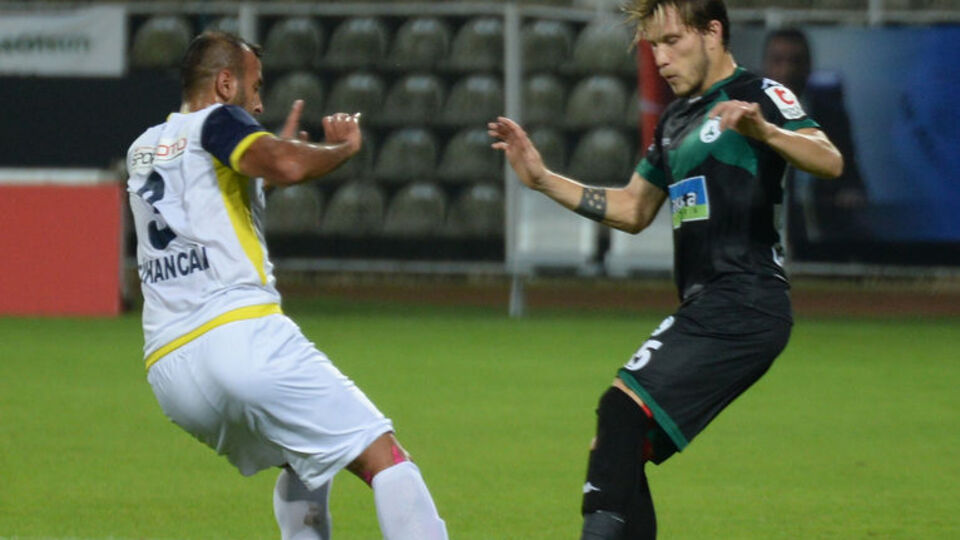 Formasını yere attı, kadro dışı kaldı