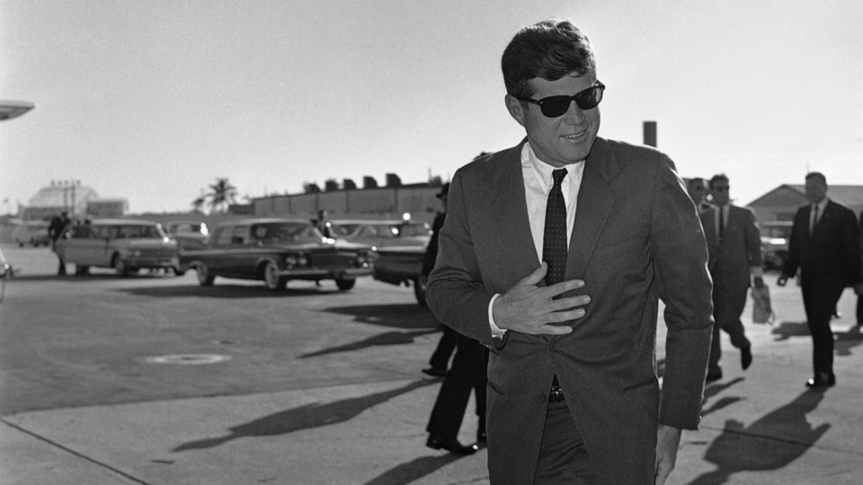 Kennedy suikastiyle ilgili 2891 gizli belge açıklandı!