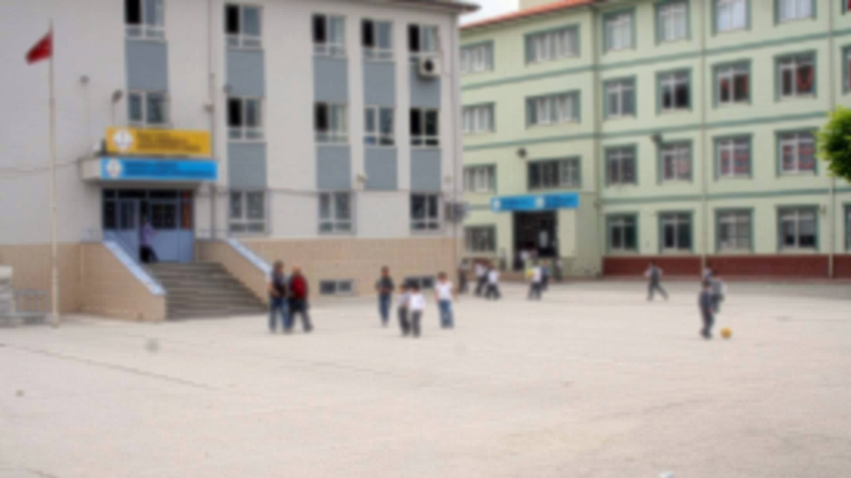 Veliler isyan etmişti! Okul hizmetlisiyle ilgili yeni gelişme