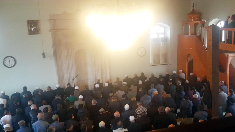 Cuma hutbesi sonrası 'Yayla evlerinde erzak bırakmayın' uyarısı