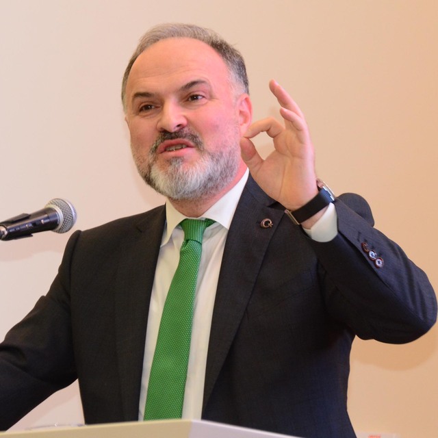 Başdanışman: Doğru soru TL'ye operasyon yapanlar kim ve neden şimdi?