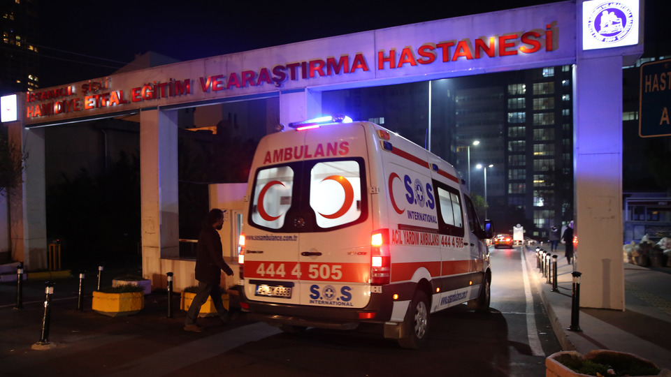 Şişli Etfal'de lavabo çöktü, doktor alt kata düştü!