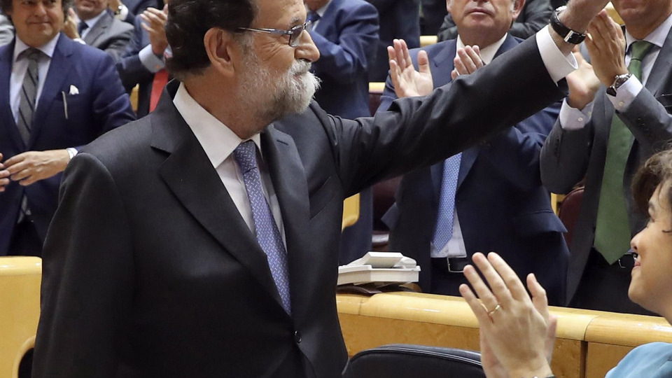 Katalonya tek başına! Dünyadan 'karşıyız' mesajları...