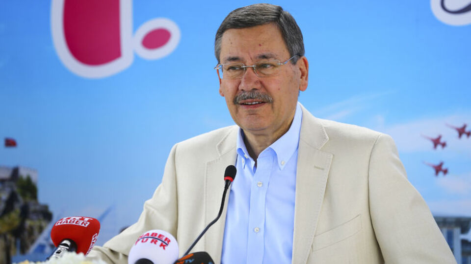 Melih Gökçek saat kaçta istifa edecek?