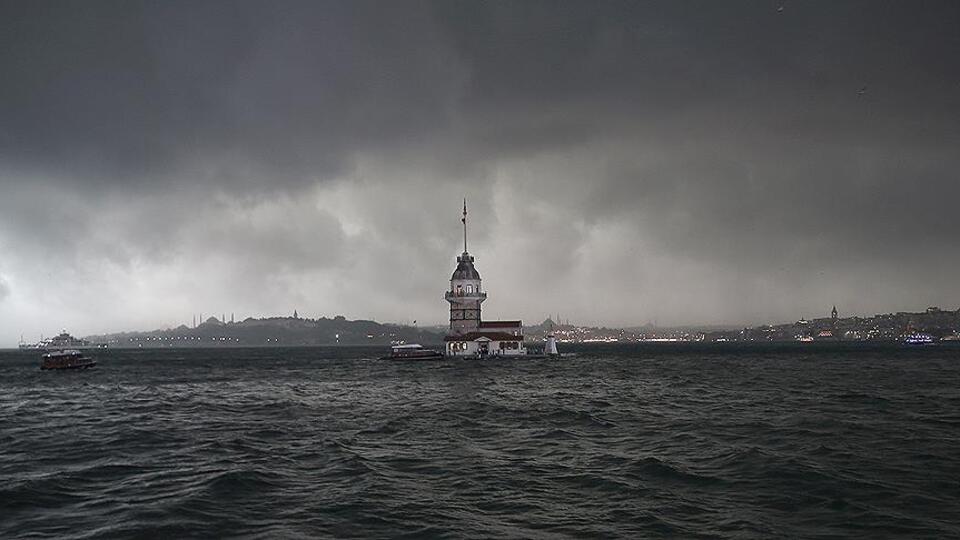 Meteoroloji'den İstanbul için uyarı! Sıcaklık azalacak, yağış bekleniyor