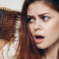 Her seferinde elinize 5-10 saç teli geliyorsa bu tüyolara kulak verin!