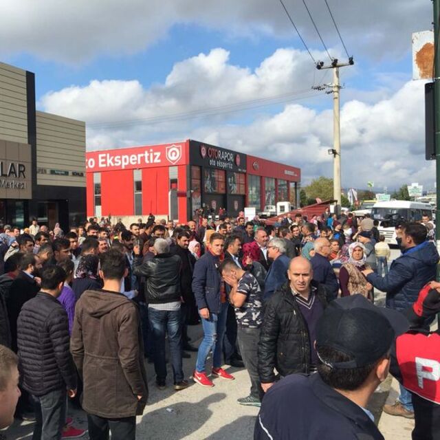 Bursa'da yol kapatma eylemi!