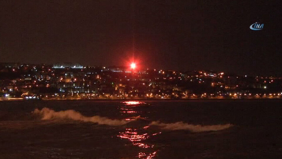 Yer: Büyükçekmece açıkları... Mahsur kaldılar