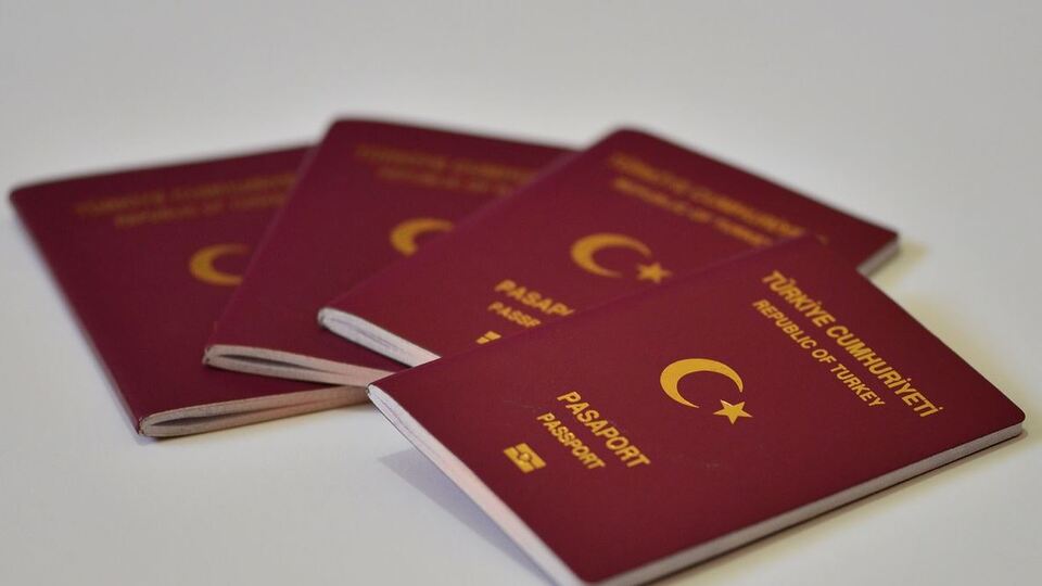 Pasaportlarda bir devir sona eriyor