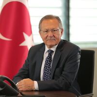 Edip Uğur kimdir?