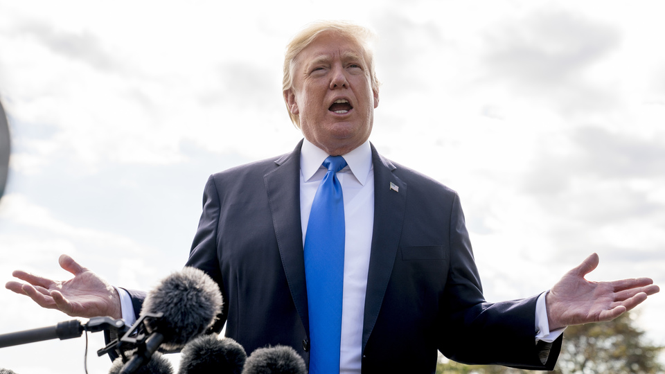 Trump'ın "orduda trans birey yasağına" durdurma