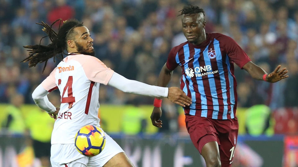 Denayer saç baş yoldurttu