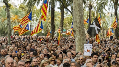 İspanya Katalonya'ya kayyum atayacak!