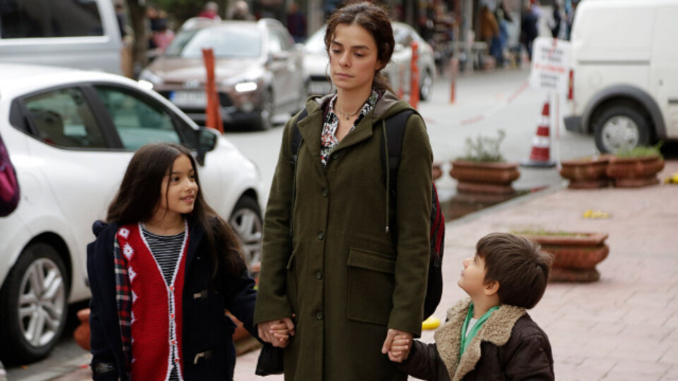 Tuzağa düşen Bahar şimdi ne yapacak?