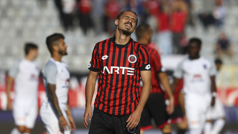 "Hayatımın yanlışı Galatasaray'a gitmekti"