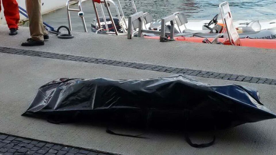 Bodrum açıklarında göçmen teknesi battı! 3 kişinin cesedine ulaşıldı