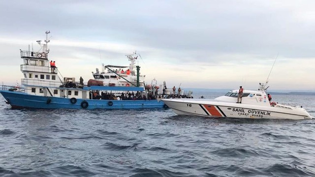 Çanakkale'de 305 kaçak göçmen yakalandı