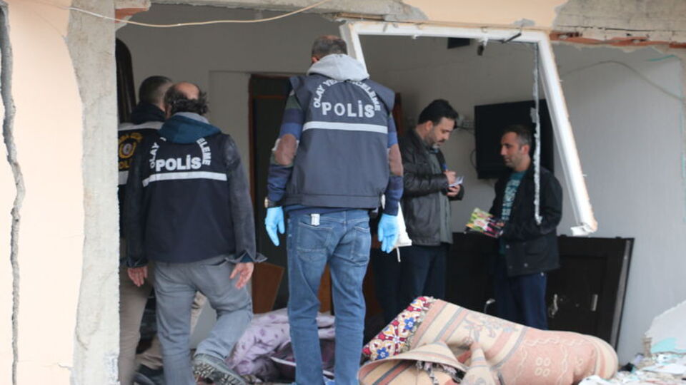 Uyudukları sırada oldu, neye uğradıklarını şaşırdılar! 5 yaralı