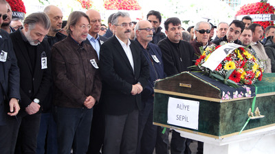 Mehmet Sepil'in annesi toprağa verildi