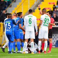 "Titi ikinci sarıdan atılmalıydı"