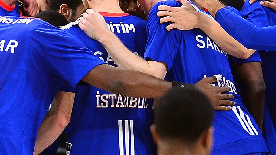 Anadolu Efes galibiyetle tanışamadı!