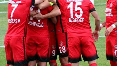 Ümraniye liderliği bırakmıyor!