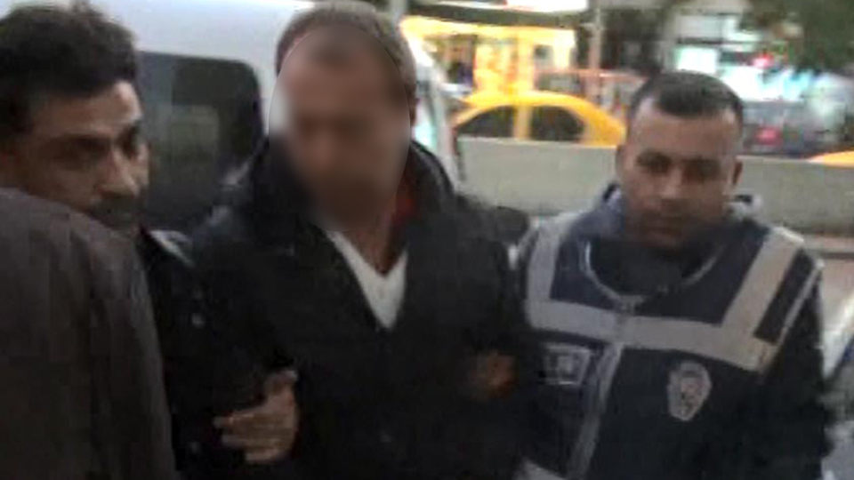 Yatak odasında öldürdüğü eşinin sevgilisi, en yakın arkadaşıymış