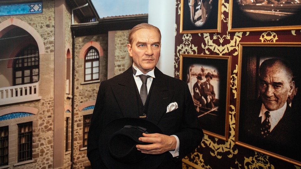 Atatürk heykeli Madame Tussauds'da!