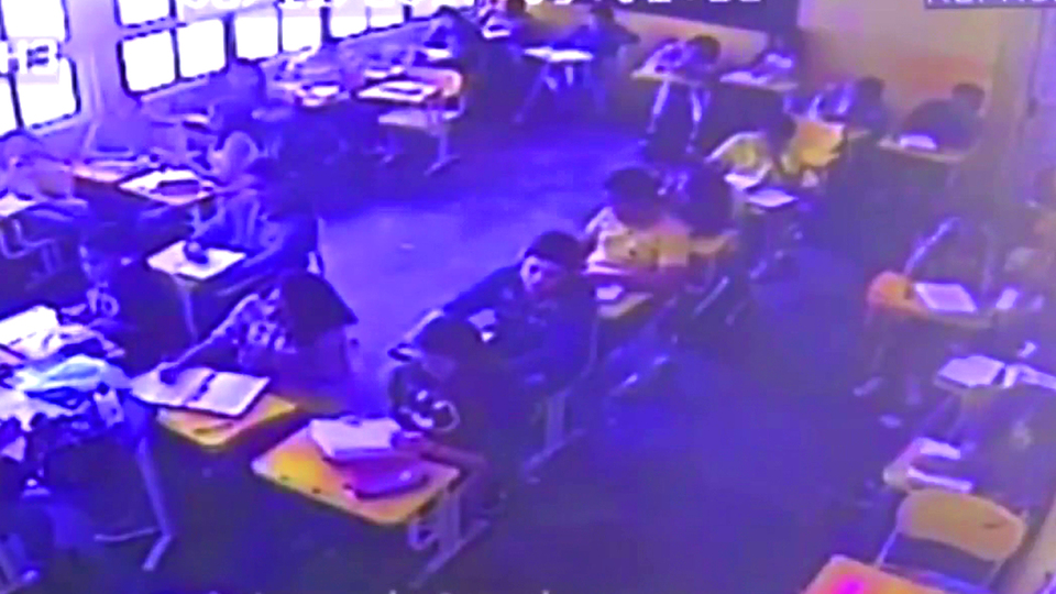 Aşırı hızlı kamyon sınıfa girdi!