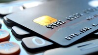 Takipteki kredi kartı borçlu sayısı azaldı