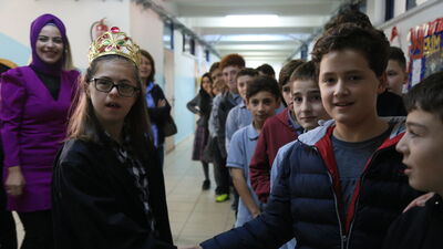 Down sendromlu Saliha, özgüveniyle örnek oldu