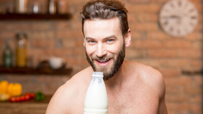 Baba olmak isteyen az yağlı süt içsin!