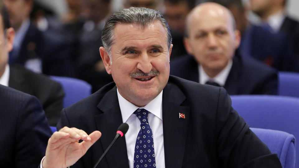 Bakan Bak'tan yeni yasa açıklaması