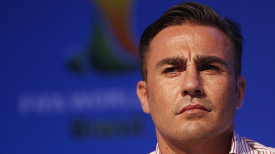 Cannavaro geri dönüyor!