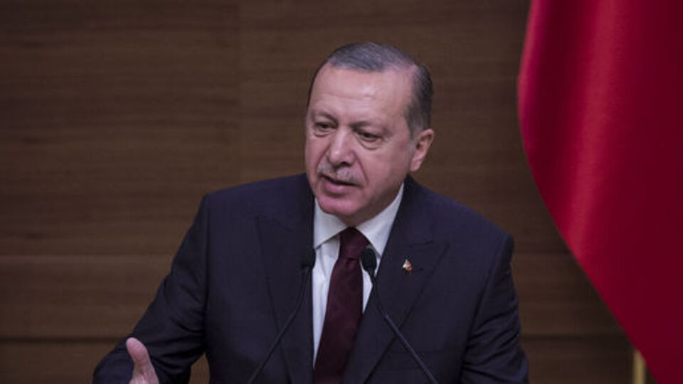 "15 Temmuz'da çığlık çığlığa birbirlerini arayanları biliyoruz şimdilik paylaşmıyoruz"