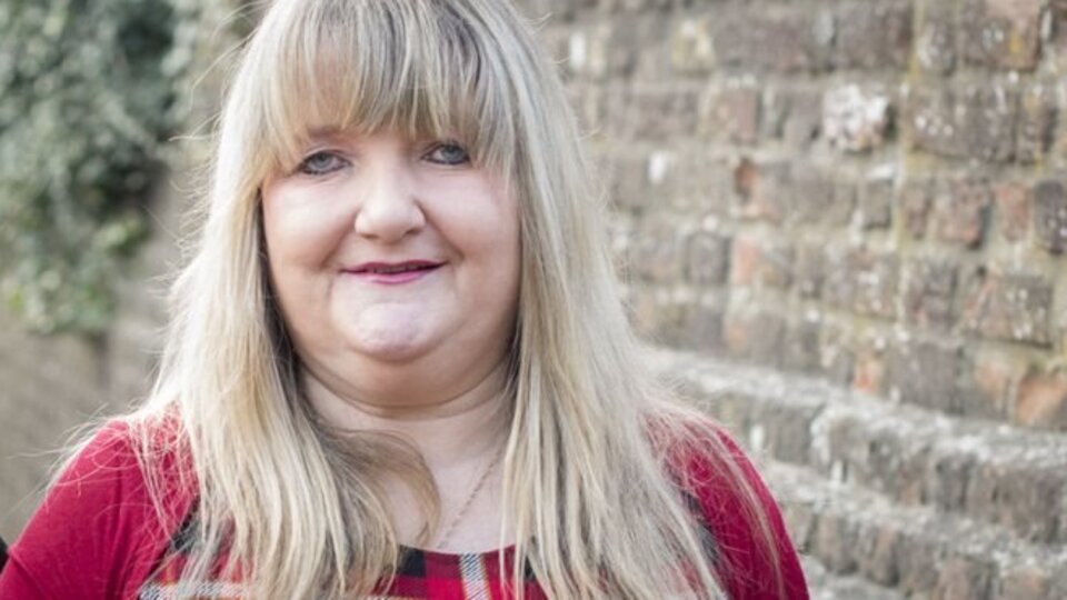 Facebook'ta paylaştığı fotoğraf yüzünden işten atılan kadın