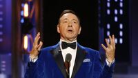 Kevin Spacey tedaviye başladı