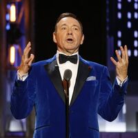 Kevin Spacey tedaviye başladı