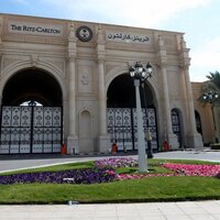 Suudi Başsavcı: Yolsuzluklara 100 milyar dolar gitti