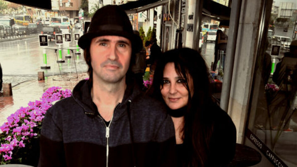 Vega: Kalabalıklardan kaçıyoruz