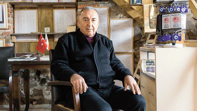 Tarihe geçti! İki ülkede muhtar!