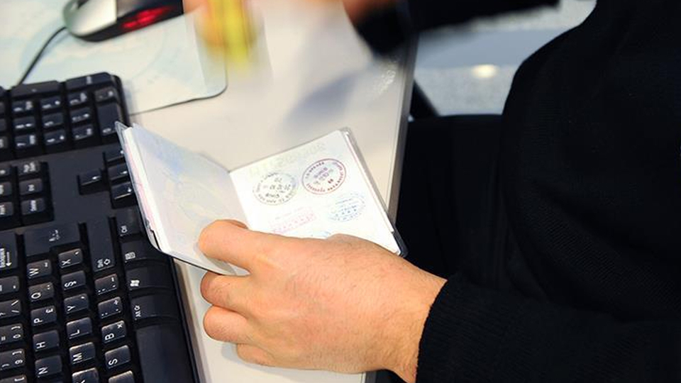 İllegal yabancıyı sığınmacı hayaliyle dolandırıyorlar