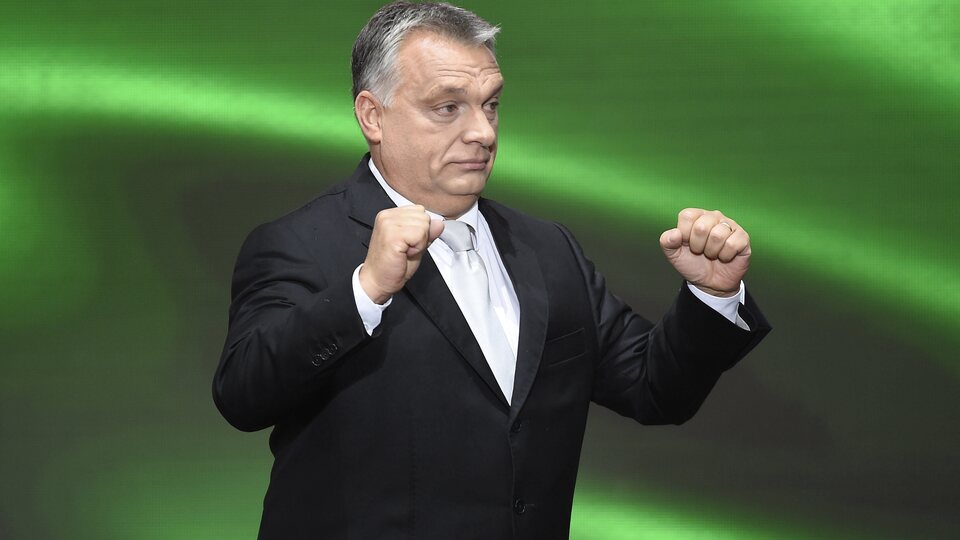 Orban'dan Soros'a suçlama: Halkları zayıflatmak istiyor!