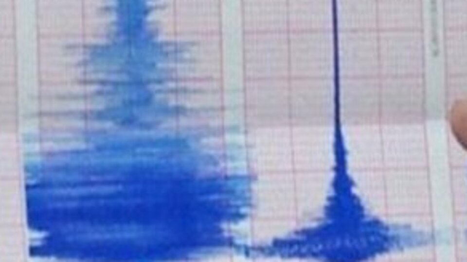 İzmir'in Karaburun açıklarında deprem