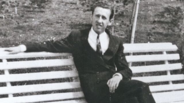 Orhan Veli Kanık kimdir?