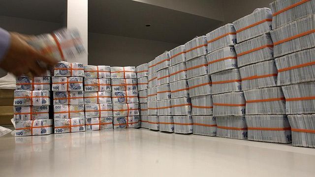 Hazine 3.1 milyar lira borçlandı